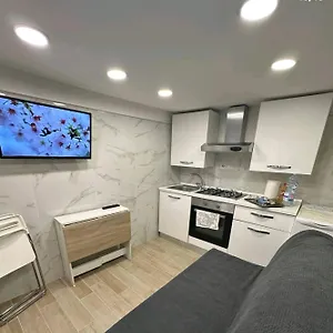 Anita Apartment *