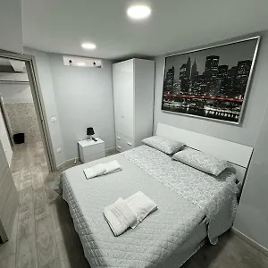 公寓 House Montesanto 11 *